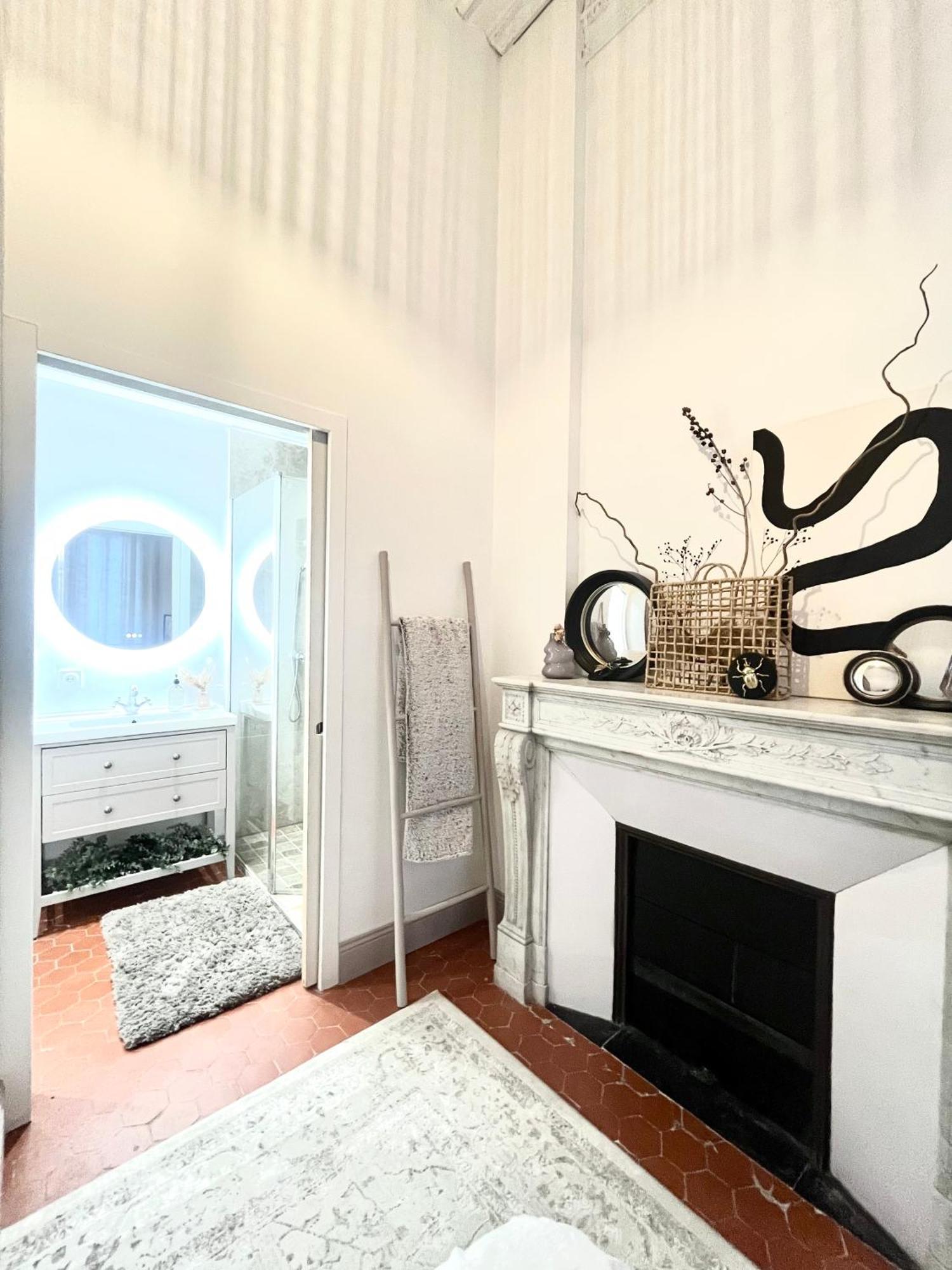 L'Echappee Setoise - Appartement Haussmannien - Localisation Exceptionnelle - Proche Canal セット エクステリア 写真
